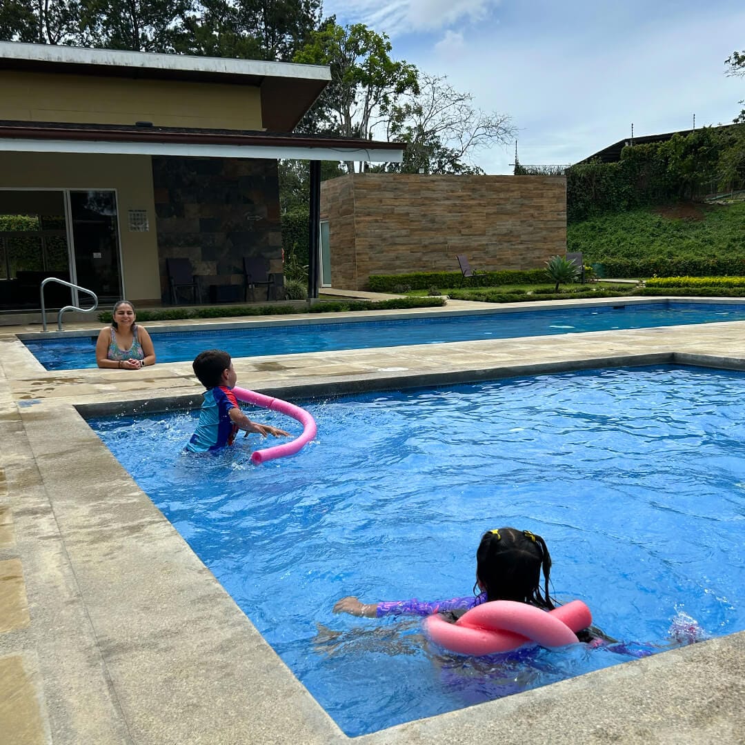 img arrabara mobile 15 Condominios Venta Casa Cartago Lotes